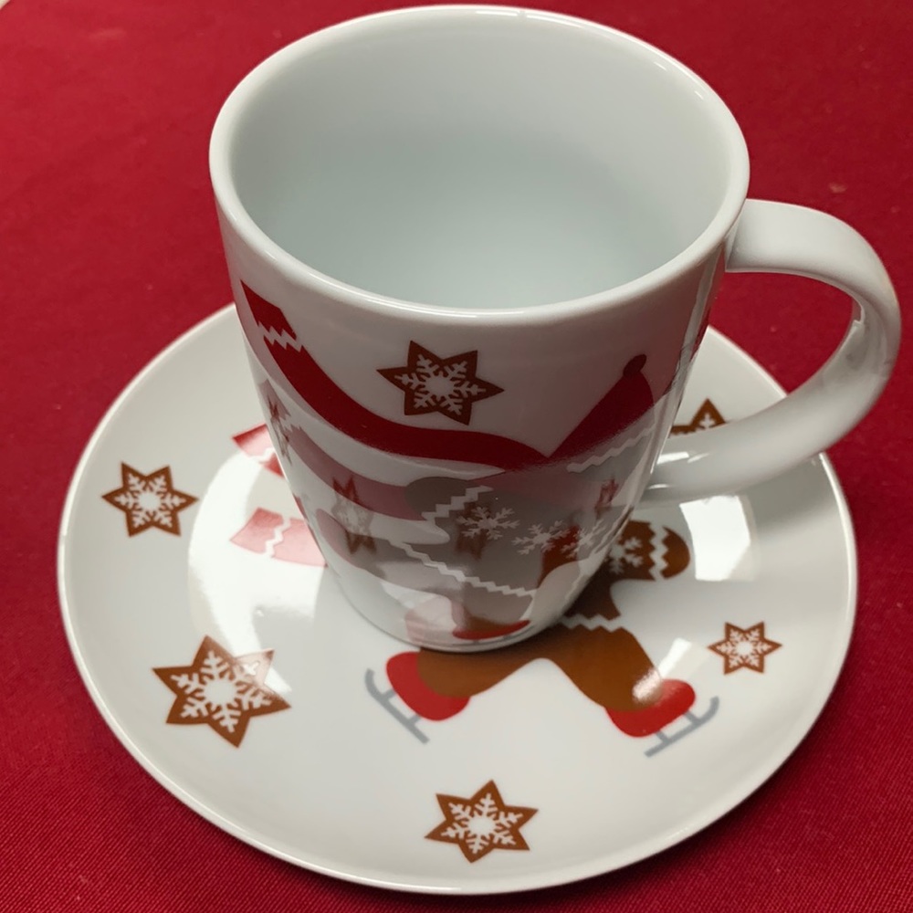 Crate&Barrel Gingerbread Man Mug & Plate Set - Excellent Condition